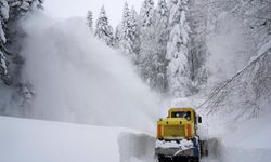 Kastamonu’da ulaşıma kar engeli! 102 köyün yolu kapandı