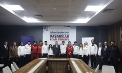 2026 Kış Olimpiyatları'na katılacak milli sporcular, Spor Bakanı Bak’ı ziyaret etti