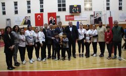 File'nin öğretmenleri Kumluca'daki turnuvada boy gösterdi