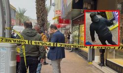 Kuyumcuda akılalmaz soygun: 1 kilo istedi, 100 gramlık altın külçesini alıp kaçtı!