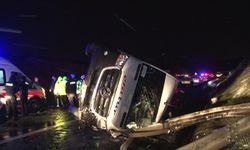 İstanbul'da minibüs devrildi: Çok sayıda yaralı var