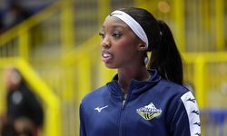 İtalyan Voleybolcu Adhuoljok Malual, Vakıfbank forması giyecek