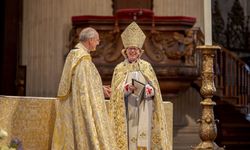 Yüzyıllık gelenek değişti: İngiltere Kilisesi’nin başına ilk kez bir kadın geçti