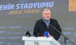 Bakan Bak, Iğdır’da yeni stadyumun açılışını gerçekleştirdi