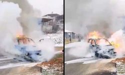 Kahramanmaraş'ta seyir halindeki otomobil alev alev yandı