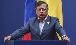 Petro'dan kritik çağrı: Mücadele için ortak ordu kurmalıyız!