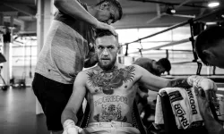 Conor McGregor: "Yeni bir sözleşmeyi hak ediyorum"