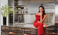 Serenay Sarıkaya evinin kapılarını açtı! Her detay olay