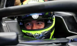 Perez: "Motor sporları tarihinin bir parçası olmak duygusal"