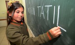 Okullarda yarıyıl tatili başlıyor: Yaklaşık 18 milyon öğrenci yarın karne alacak