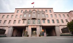 Nusaybin'deki bayrak indirme olayı: MSB, idari işlem başlattı