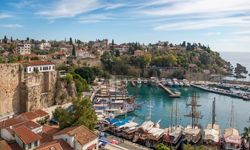 TÜİK: Turizm geliri 2025’te yüzde 6,8 arttı