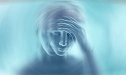 Vertigo nedir, belirtileri nelerdir ve nasıl geçer? Baş dönmesi nedenleri ve dikkat edilmesi gerekenler