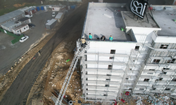 Başakşehir'de yangın paniği! Alevler kontrol altında