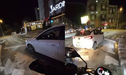Eskişehir'de olmayan ışıkta dakikalarca bekledi: Gerçeği motorcu ortaya çıkardı