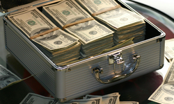 Dünyanın en zengin 10 insanı belli oldu! İşte o isimler...