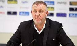 Mesut Bakkal Amedspor'un yeni teknik direktörü oldu