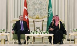 Cumhurbaşkanı Erdoğan Riyad'da: Prens Selman ile görüşme başladı