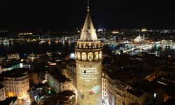 6 Şubat depremlerinin yıl dönümü dolayısıyla Galata Kulesi'ne video yansıtıldı
