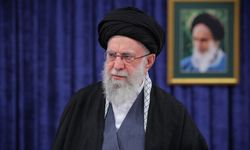 Hamaney: Güç füze değil halk iradesidir