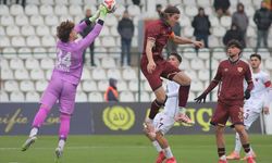 Hatay 10 kişi kalınca Bandırma farka koştu: 4-0