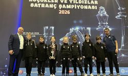 Türkiye Satranç Şampiyonası’nda Tarihi Başarı! Çeşme Belediyespor’dan Çifte Gurur
