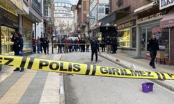 Kavga ettiği kişiye kurşun yağdırdı: O anlar kameraya yansıdı