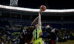 Fenerbahçe Opet EuroLeague’de yarı final serisinde 1-0 öne geçti
