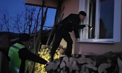 Evlere dadanan hırsızlar değerli eşya bulamayınca iş aletlerini çaldı