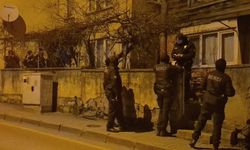 Evine pencereden giren genç, hırsız sanılarak paniğine neden oldu