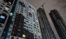 Esenyurt'ta bir sitede 2 kişi silahla vurulmuş halde ölü bulundu