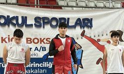 Liseli kick boksçu Umut Doğan Türkiye şampiyonu oldu