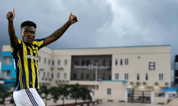 Fenerbahçe'nin eski yıldızı ülkesine hastane yaptırdı