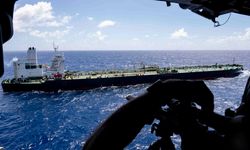ABD, Hint Okyanusu'nda yaptırım uygulanan bir petrol tankerine el koydu
