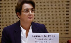 Milyonlarca euroluk soygunun gerçekleştiği Louvre Müzesi'nin müdürü istifa etti
