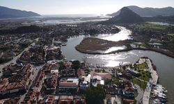 Dalyan Kanalı'nda aşırı yağışlar nedeniyle su seviyesi 1,5 metre yükseldi