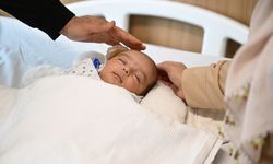 Gaziantep'te dev tümörle doğan bebek sağlığına kavuştu