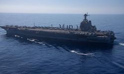 Dünyanın en büyük uçak gemisinde tuvalet krizi: Personelin sabrı taştı