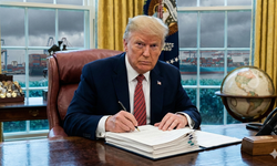 Mahkemenin kararına çok öfkelenmişti: Trump'tan tüm dünyaya ek vergi