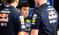 Eski Red Bull pilotlarından Hadjar'a destek