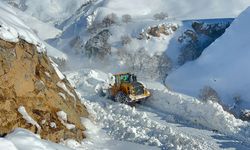 Ağrı'da köy okullarında eğitime bir gün ara