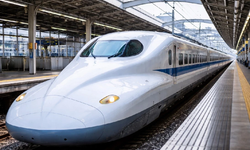 Yabancı turistlere ücretsiz hızlı tren bileti