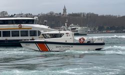 Karaköy İskelesi'nde denizden kadın cesedi çıkarıldı