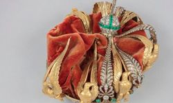 Dünya bu soygunu konuşmuştu! Louvre Müzesi soygunda düşürülen tacı ilk defa paylaştı