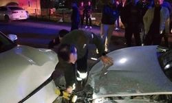 Mardin'de iki otomobil çarpıştı: 6 yaralı