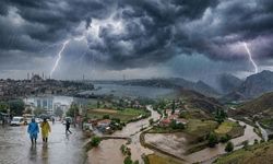 Sıcaklıklar düşüyor! Yurt genelinde yağış hakim