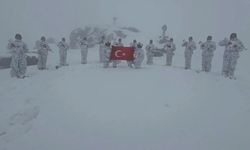 Hayırseverlerin ördüğü 200 bere Mehmetçiğe ulaştırıldı