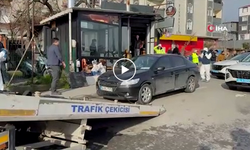 Aracının içinde oturan genç silahlı saldırıya uğradı I VİDEO