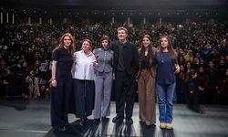 "Külliye'de Ramazan" etkinlikleri kapsamında "Taşacak Bu Deniz" dizisi oyuncuları sevenleriyle buluştu