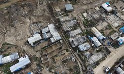 İdlib'i şiddetli yağış vurdu! 300 çadır zarar gördü